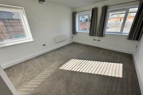 2 bedroom flat to rent - Apartment 4 The Walk, Holgate Road