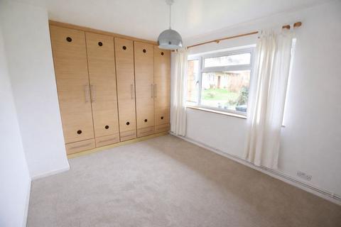 2 bedroom maisonette to rent, Birchington Close, Maidstone ME14