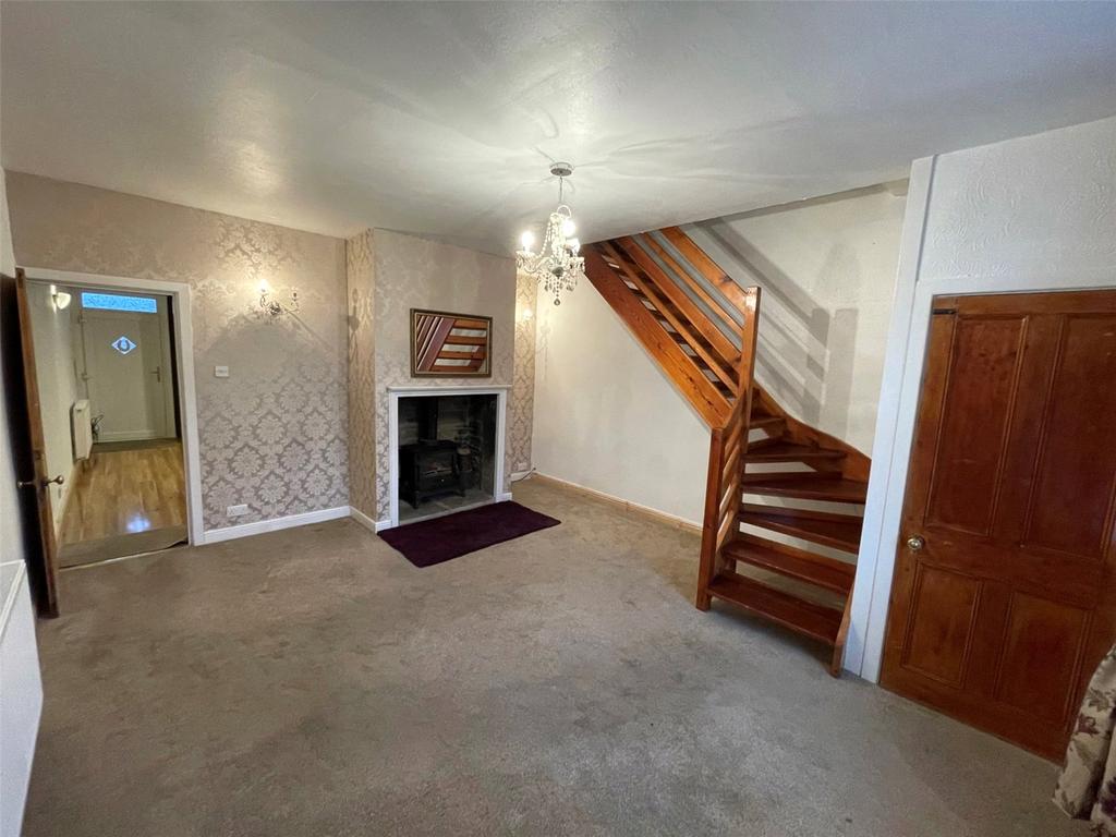 Holdsworth Road, Holmfield, Halifax, HX2 2 bed end of terrace house £
