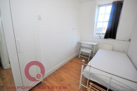 3 bedroom apartment to rent, Prince Regent Mews, Euston, London NW1