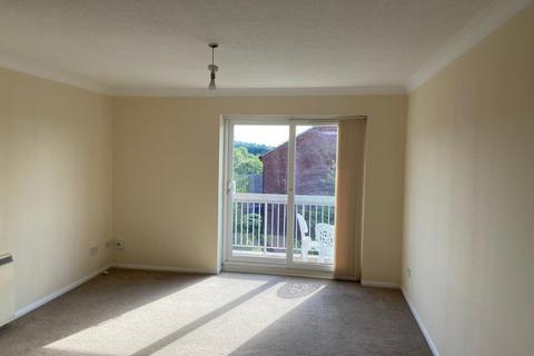 2 bedroom apartment to rent, Sanderstead, South Croydon
