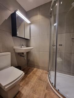 3 bedroom flat to rent, Upper Brook Street, M13 0HL