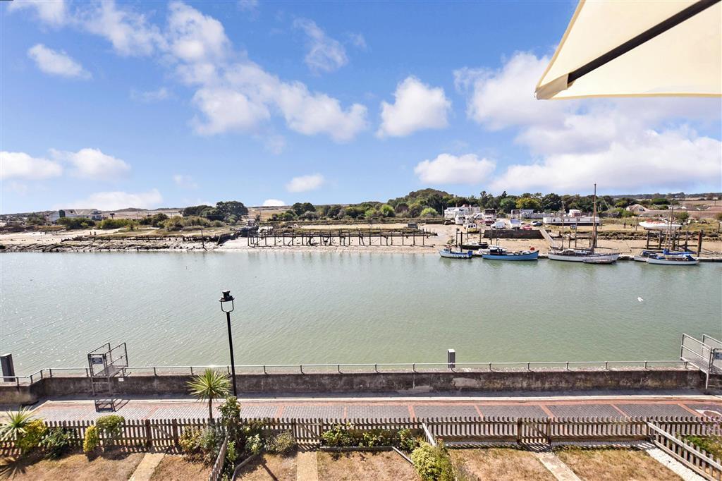 Mariners Quay, Littlehampton, West Sussex 3 bed apartment £450,000