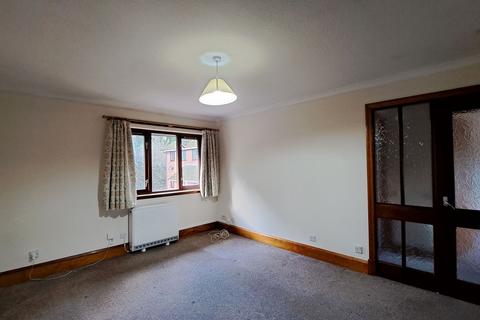 3 bedroom flat to rent, 96 Kirkpatrick Court, Dumfries, DG2 7DE