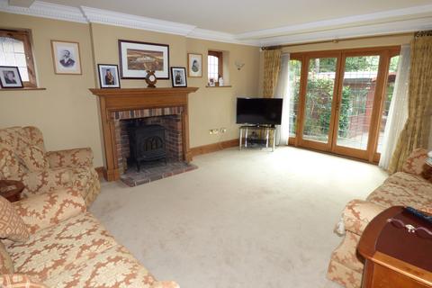 4 bedroom detached house for sale, Grosvenor Gardens, Upminster RM14