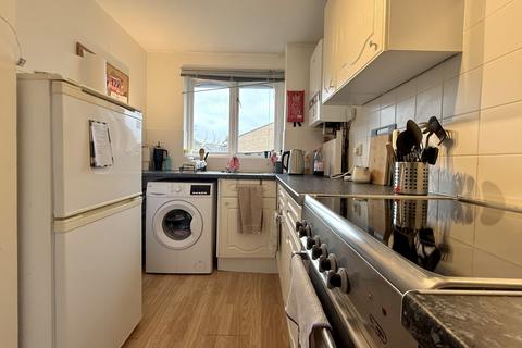 1 bedroom flat to rent, Samuel Close,  London , SE14