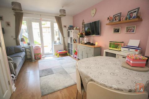 2 bedroom end of terrace house to rent, Motor Walk, Colchester, Essex, CO4
