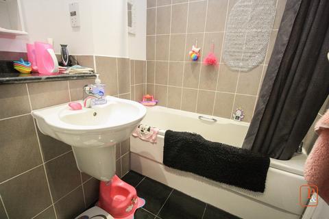 2 bedroom end of terrace house to rent, Motor Walk, Colchester, Essex, CO4