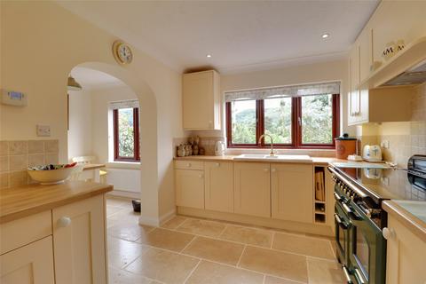 10 Home Meadow, Minehead, TA24 8UE