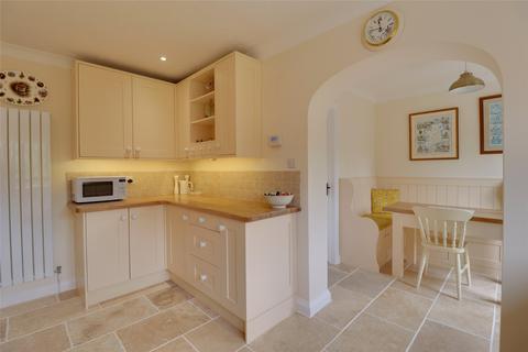 10 Home Meadow, Minehead, TA24 8UE
