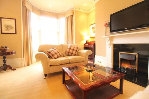 2 bedroom flat to rent, Whitehall Road, Aberdeen, AB25