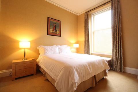 2 bedroom flat to rent, Whitehall Road, Aberdeen, AB25