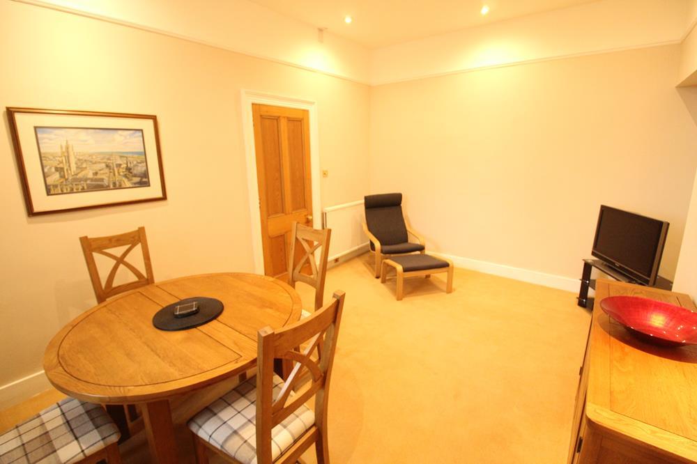 Back lounge