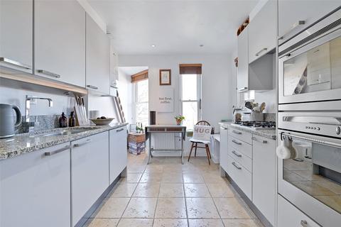 2 bedroom apartment to rent, Pemberley Lodge, Longbourn, Windsor, Berkshire, SL4