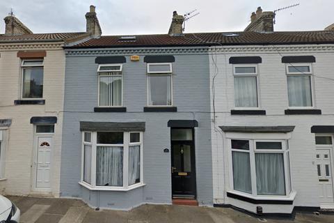 3 bedroom terraced house to rent, John Street, Skelton