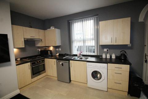 1 bedroom end of terrace house to rent - Commercial Street, Heckmondwike