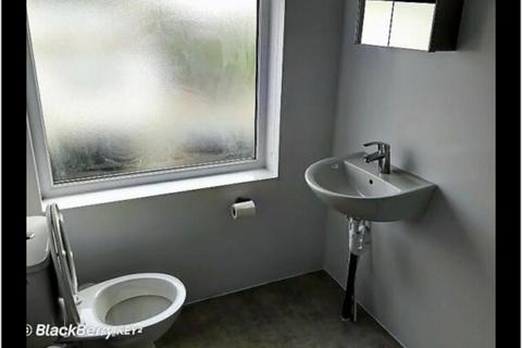 1 bedroom in a house share to rent, PARK GARDENS, KINGSBURY, LONDON NW9