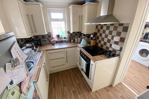 2 bedroom terraced house to rent, Hunnyhill, Newport