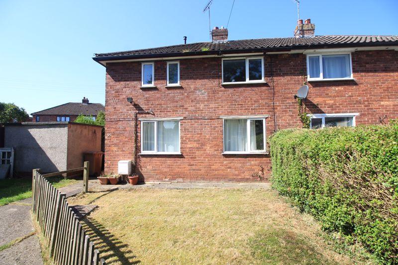 Hammonds Place, Oswestry 3 bed end of terrace house £94,995