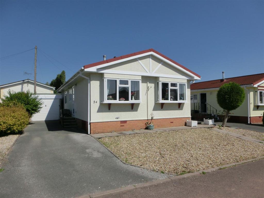 Chapel Lane, Wythall, Birmingham 2 bed park home £175,000