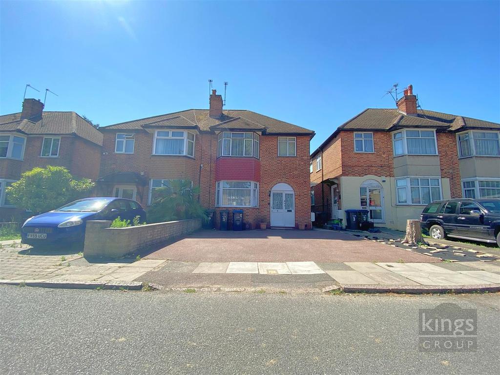 Bridge Close, Enfield 2 bed £279,995