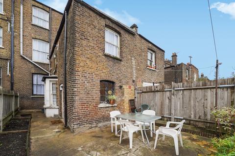 6 bedroom house to rent, Fairbridge Road, Archway