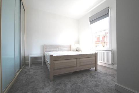 3 bedroom flat for sale, Horseferry Road, Westminster, London, SW1P 2EF