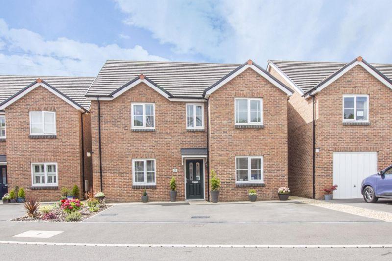 Tadia Way, Caerleon REF 00010156 4 bed detached house £360,000