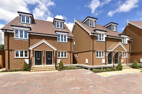 3 bedroom terraced house to rent, Ripplesmere Close, Old Windsor, Windsor, Berkshire, SL4