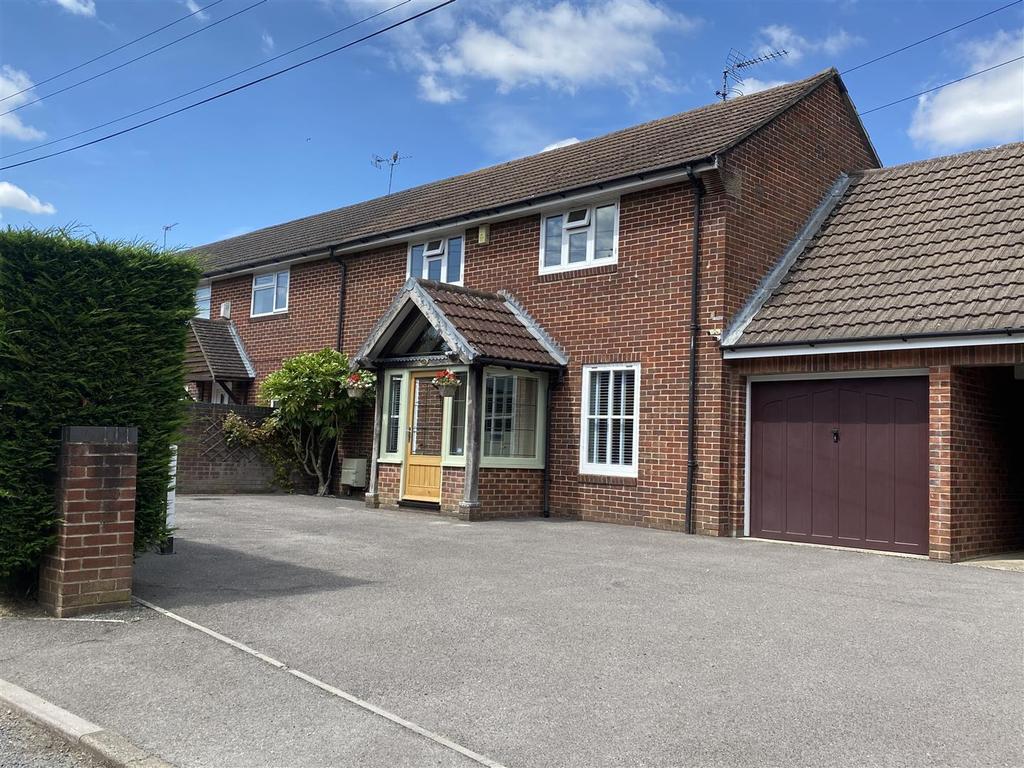 Borough Road, Petersfield 5 bed semidetached house £500,000