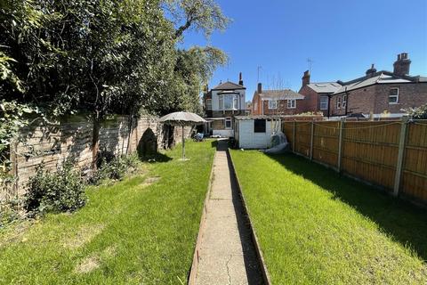 4 bedroom terraced house to rent, Harrow View, Harrow