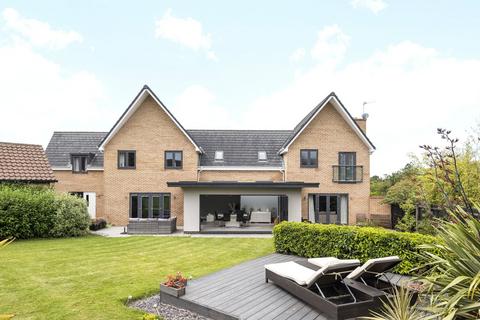 5 bedroom detached house for sale, Bogart Place, Oxley Park, Milton Keynes, MK4