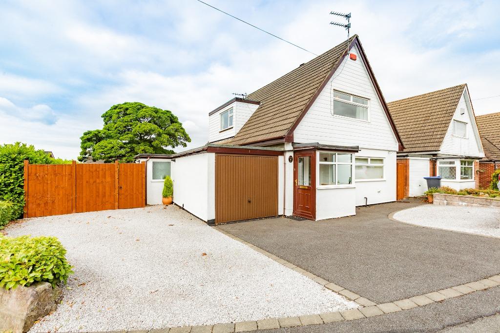 Quarry Close, Werrington, StokeonTrent, ST9 0LA 3 bed detached house