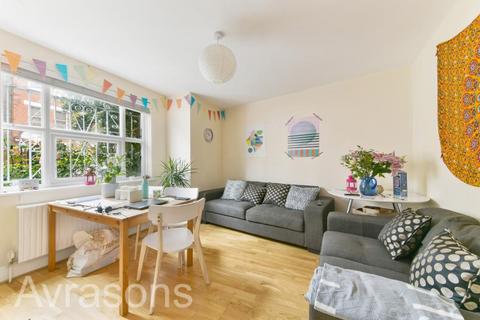 undefined, SOUTH ISLAND PLACE, OVAL