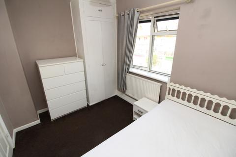 1 bedroom in a house share to rent - Seeley Drive, West Dulwich , SE21