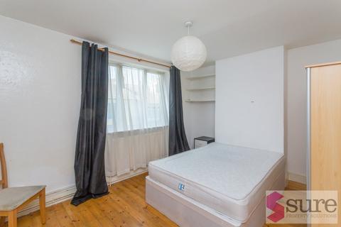 4 bedroom end of terrace house to rent, Washington Street, Brighton