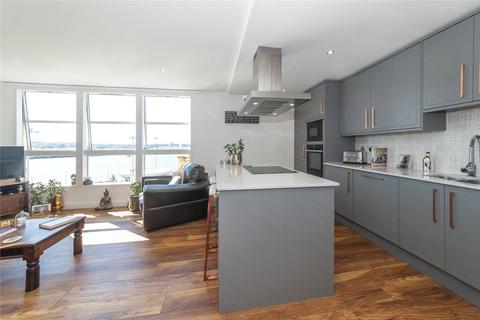 undefined, Nova Court West, 4 Yabsley Street, London