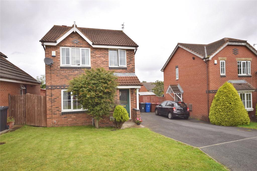 Metcalfe Close, Fernhurst Farm, Blackburn, BB2 3 bed detached house £165,000