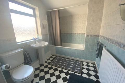 1 bedroom in a house share to rent, New Hall Lane Preston PR1 4DX