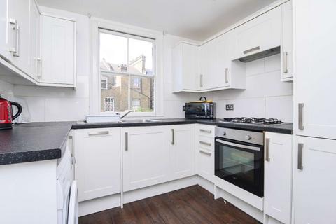 3 bedroom flat to rent, Charleston Street, Elephant and Castle, London