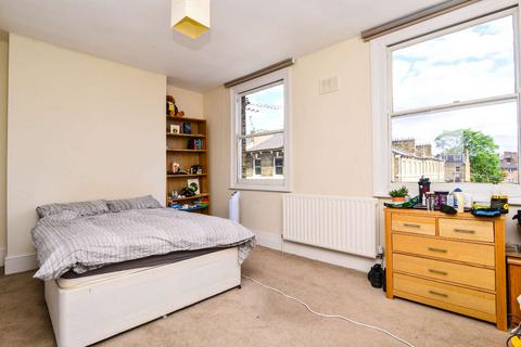 3 bedroom flat to rent, Charleston Street, Elephant and Castle, London