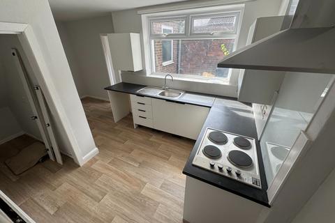 2 bedroom terraced house to rent, Ruby Street, Darlington