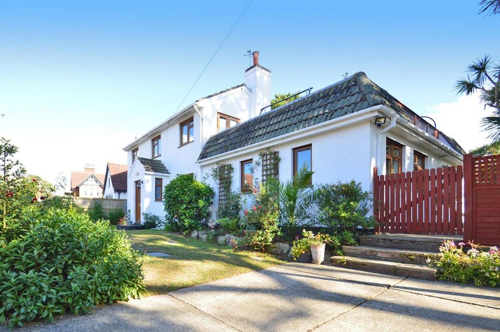 Heatherwood Park Road, Totland Bay 3 bed house £475,000