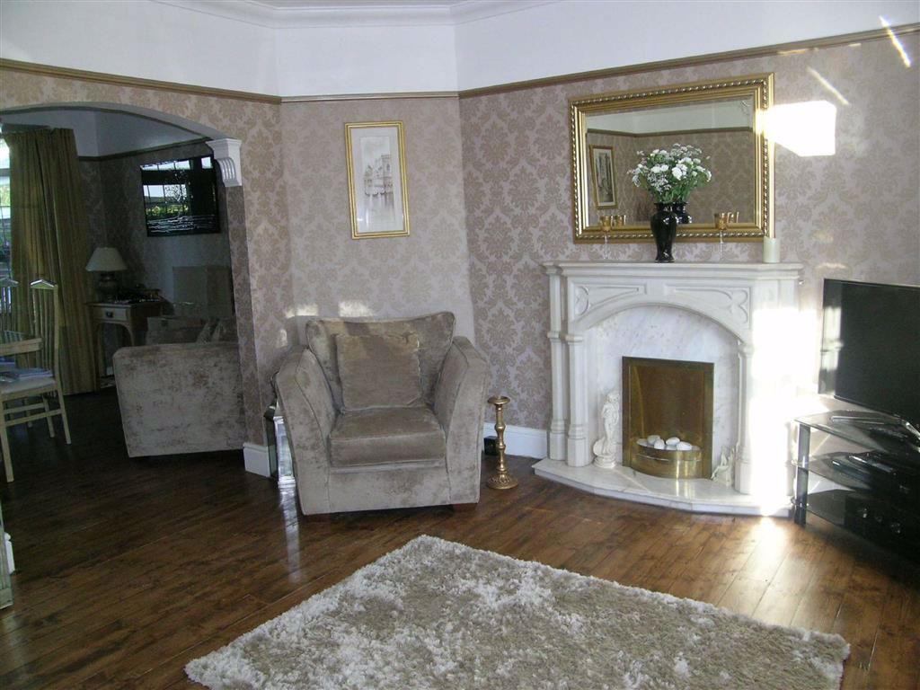 Highfield Drive, South Shields 2 bed semidetached house £625 pcm (£