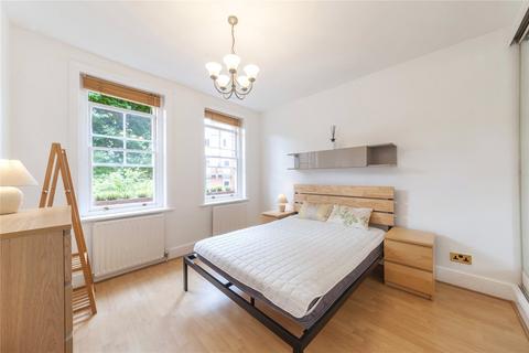 1 bedroom flat to rent, Castellain Road, London