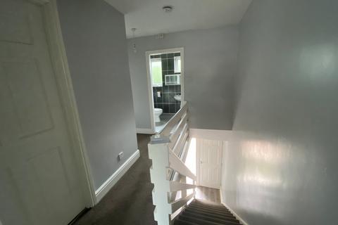 3 bedroom townhouse to rent, BASSET AVENUE, SALFORD M6