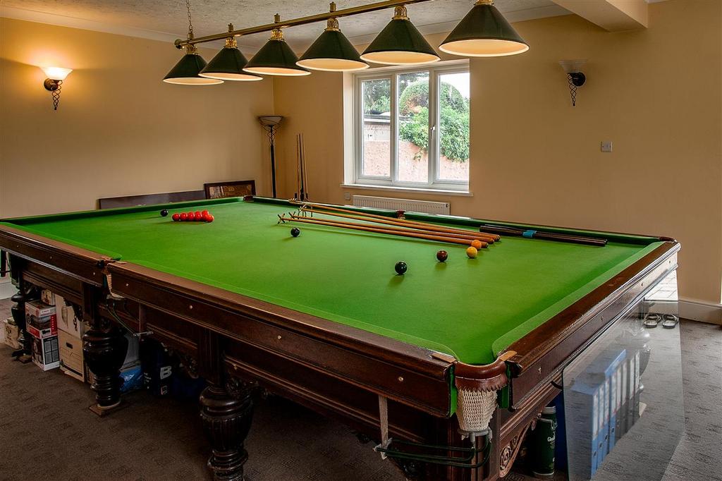 Snooker room