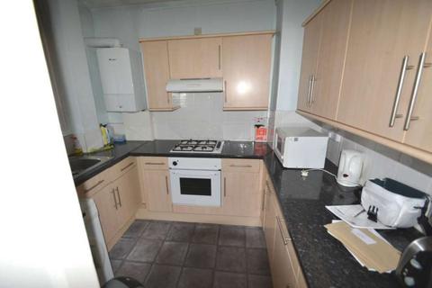 House share to rent, Lawrence Close, White City