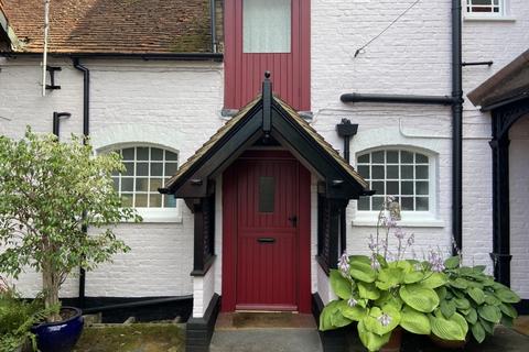 2 bedroom cottage to rent, High Street, Taplow, Maidenhead, SL6 0EX