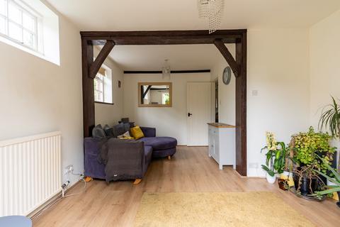 2 bedroom cottage to rent, High Street, Taplow, Maidenhead, SL6 0EX